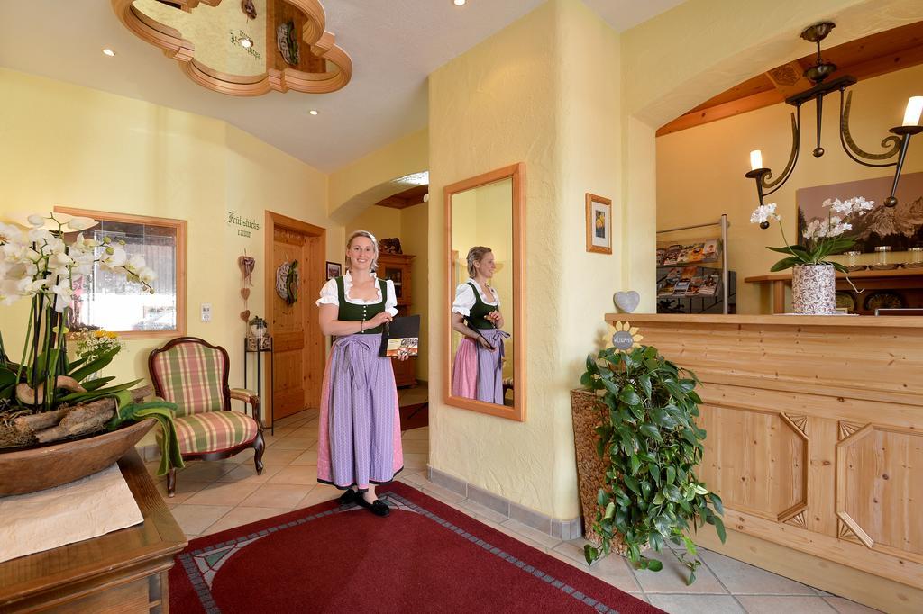 Theresia Garni Hotel 3*