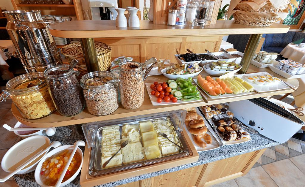 Theresia Garni Hotel