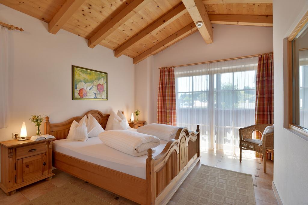 Theresia Garni Hotel 3*